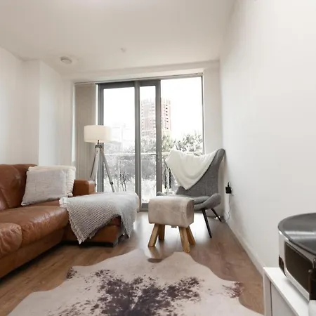 Apartment Stylish 2bed In Cc Of Leeds *